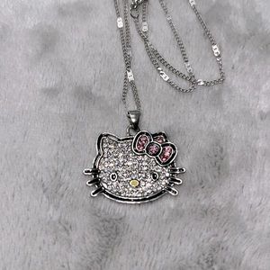Hello Kitty necklace 💜